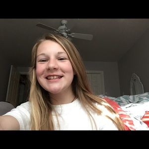 Meet your Posher, Avery